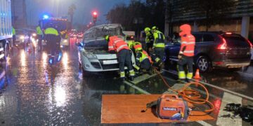 Aparatoso Accidente en la Av 9 d'Octubre de Valéncia