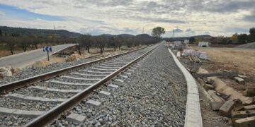La línea C3 reabre este lunes hasta Buñol tras 13 meses y sin rastro de la electrificación prometida por Puente