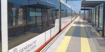 El Consell prorroga las ayudas al transporte público y el acceso gratuito para los afectados por la DANA