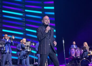 Gilberto Santa Rosa celebra la Navidad a golpe de salsa en Roig Arena 14 Gilberto Santa Rosa celebra la Navidad a golpe de salsa en Roig Arena