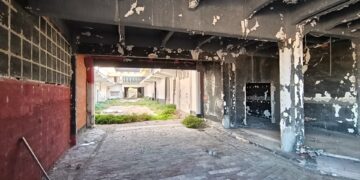 Crónica de un naufragio anunciado: la agonía burocrática de los Docks de Valencia