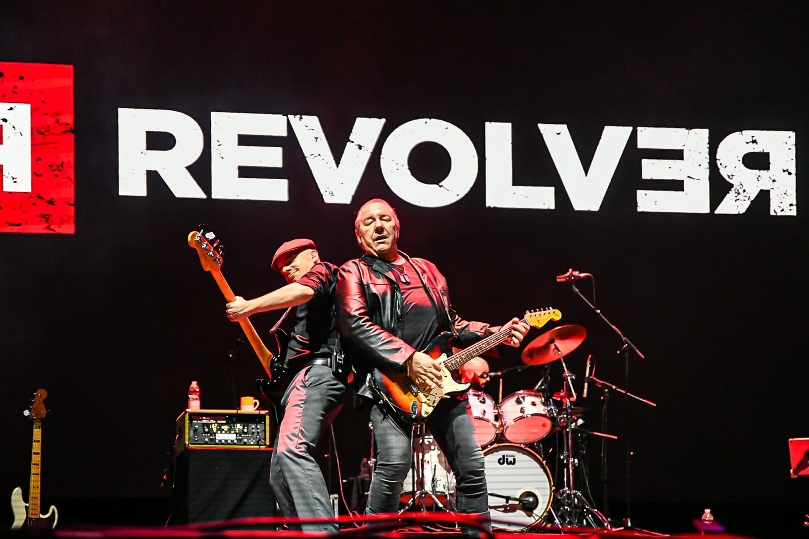 El festival Locos por la Música celebra las décadas de los 80 y los 90 en Roig Arena 3 Locos por la M sica Roig Arena 11