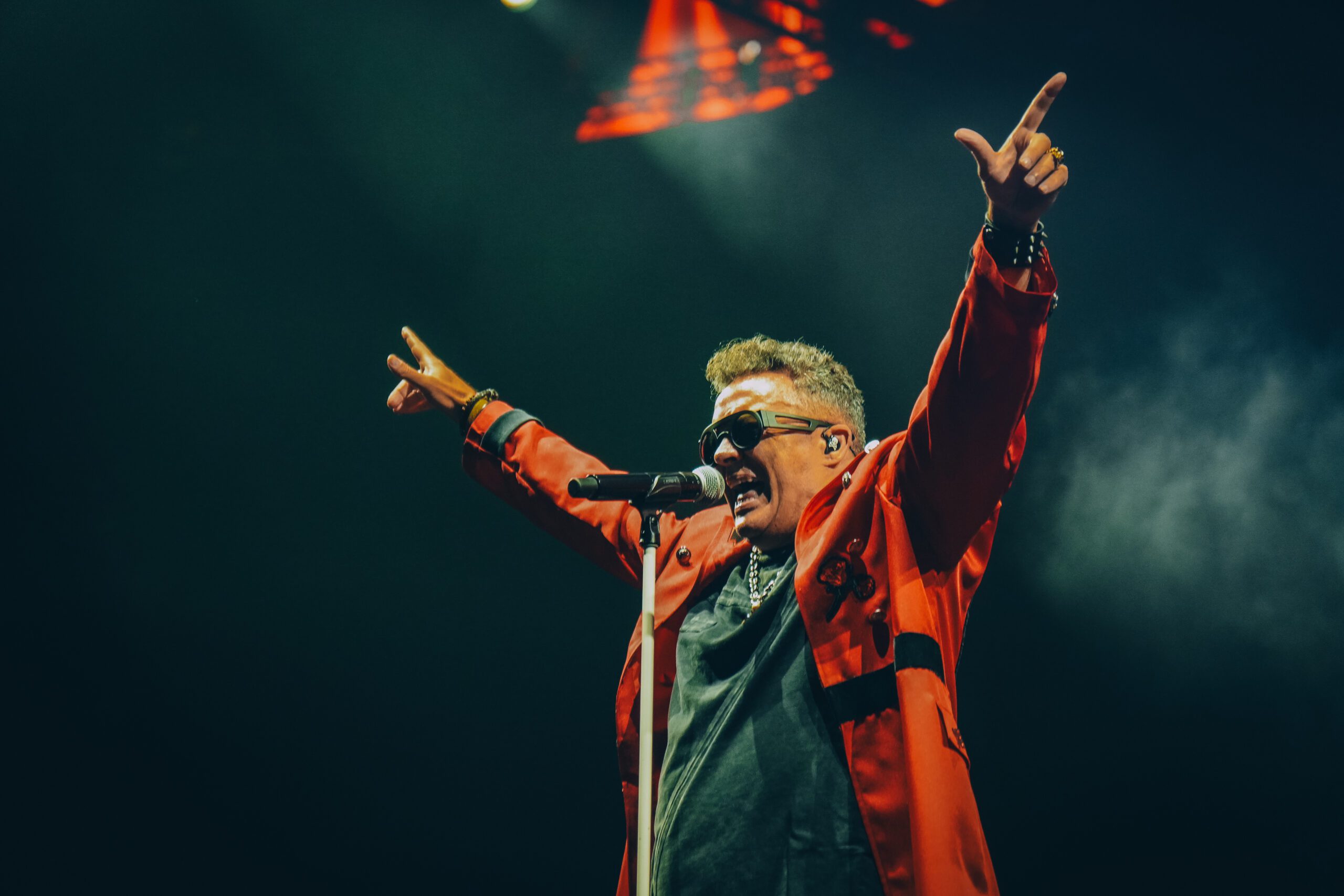 El festival Locos por la Música celebra las décadas de los 80 y los 90 en Roig Arena 4 Locos por la M sica Roig Arena 14 scaled