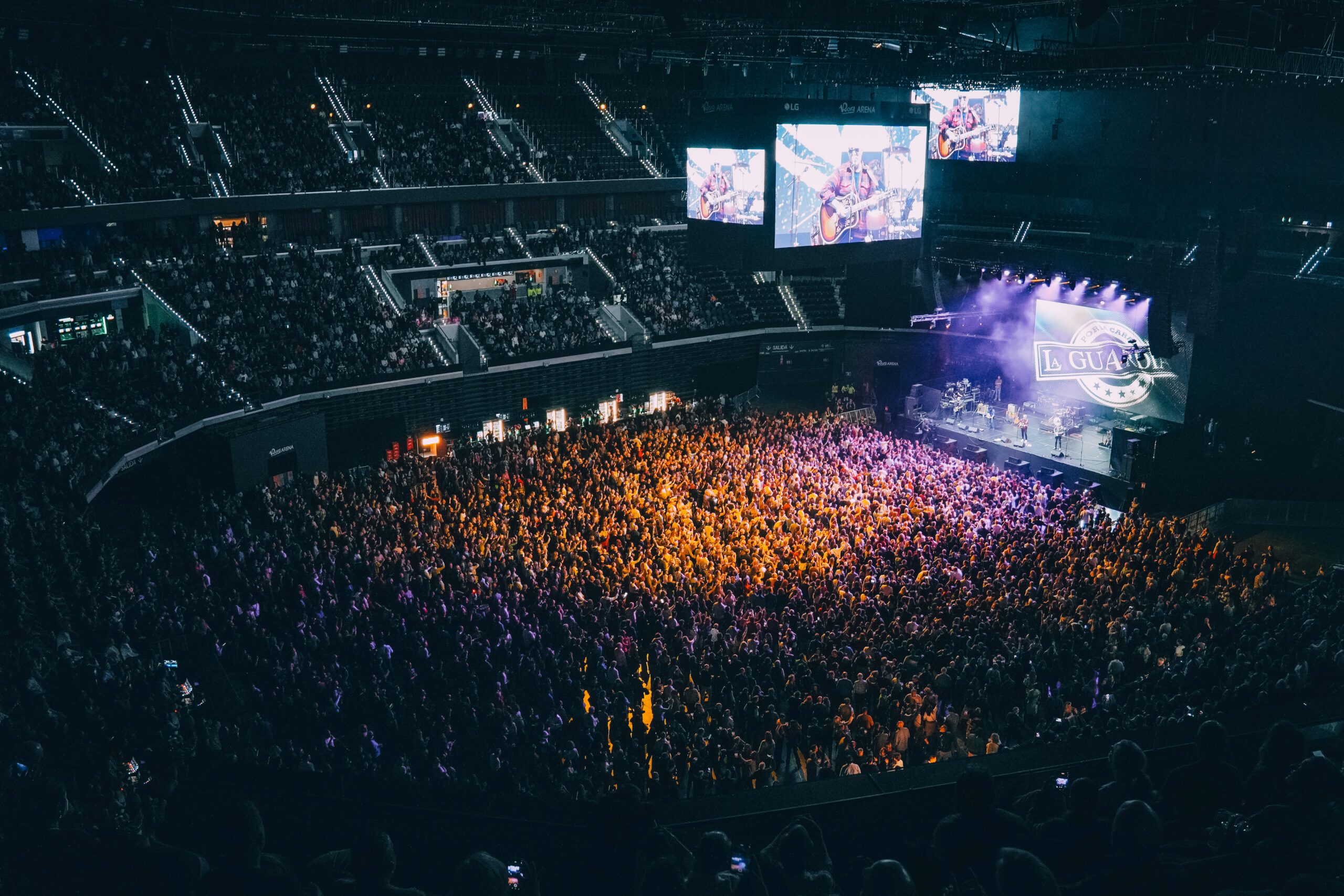 El festival Locos por la Música celebra las décadas de los 80 y los 90 en Roig Arena 5 Locos por la M sica Roig Arena 5 scaled