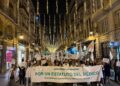 Más de 4.000 médicos se manifiestan por las calles de Valencia para exigir un estatuto propio tras su tercera huelga en un año 10 Más de 4.000 médicos se manifiestan por las calles de Valencia para exigir un estatuto propio tras su tercera huelga en un año