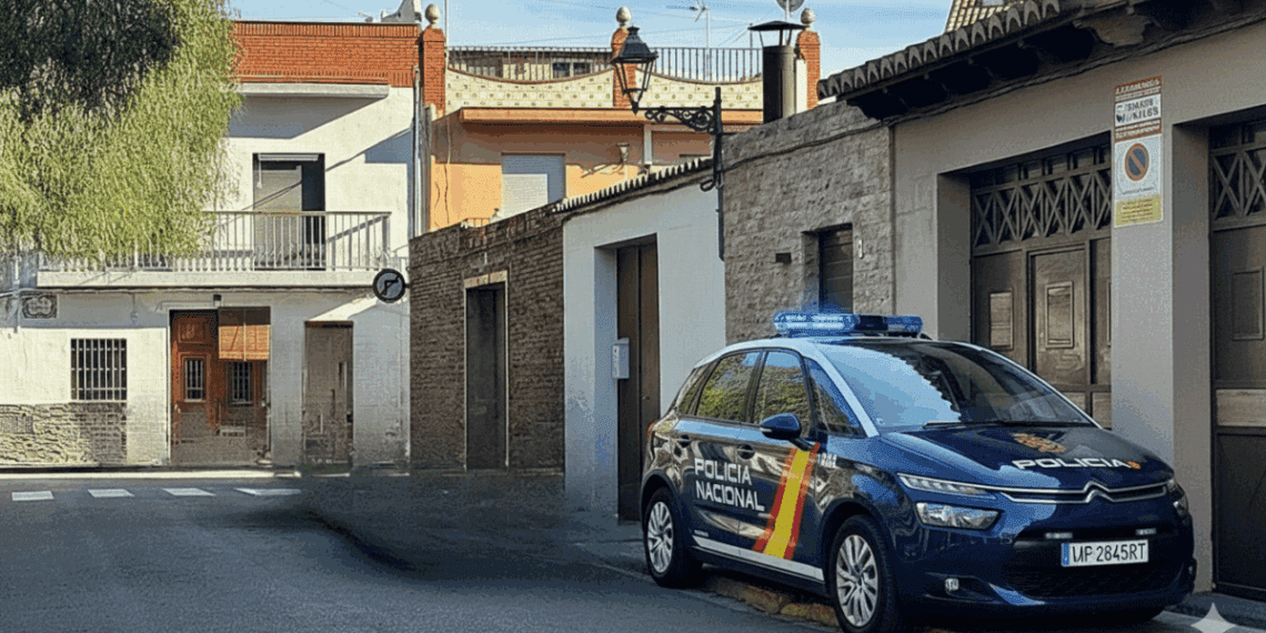La Policía Nacional estalla tras el asesinato del agente de Vinalesa: “La violencia contra los agentes es insostenible” 1 Muere el policia agredido con una piedra en Vinalesa tras 17 dias en coma un coche de la policia nacional espanola 1 scaled 1