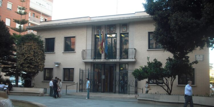 El Ayuntamiento de Picanya levanta las restricciones y restablece la normalidad para este lunes 1 El Ayuntamiento de Picanya levanta las restricciones y restablece la normalidad para este lunes