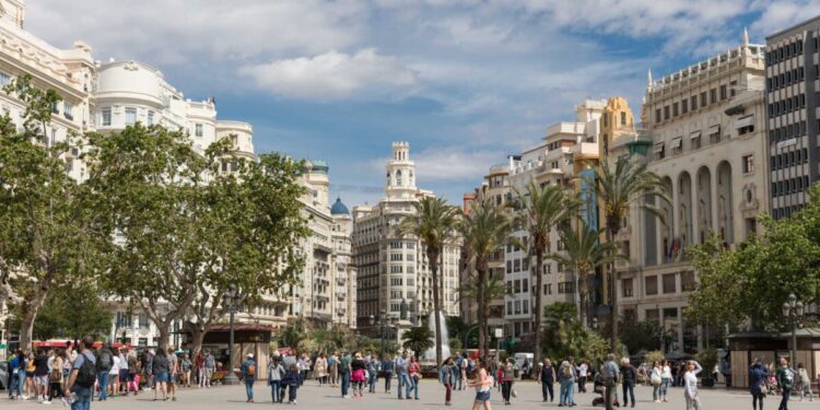 Valencia, segunda Ciudad Europea Accesible 2026 por su liderazgo en inclusión y emergencias adaptadas 1 Plaza del Ayuntamiento SFF 3663 scaled 1