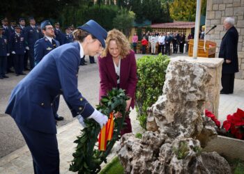 El Acuartelamiento Aéreo El Vedat de Torrent celebra la festividad de la Virgen de Loreto con un emotivo homenaje a los caídos 14 El Acuartelamiento Aéreo El Vedat de Torrent celebra la festividad de la Virgen de Loreto con un emotivo homenaje a los caídos