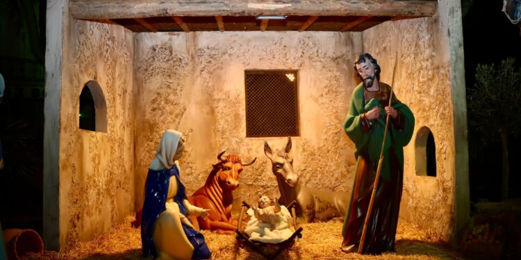 🎄 El Belén Monumental de Torrent Ilumina la Navidad en la Plaça de les Corts Valencianes 1 🎄 El Belén Monumental de Torrent Ilumina la Navidad en la Plaça de les Corts Valencianes