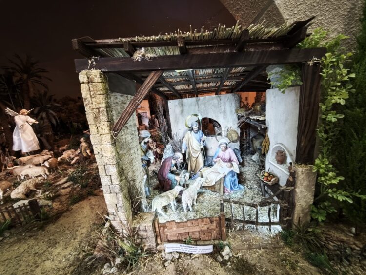 🌟 La Navidad Llega a Santa Mónica: Las Hermanitas Inauguran su Monumental Belén, Obra de la Tradición y la Devoción