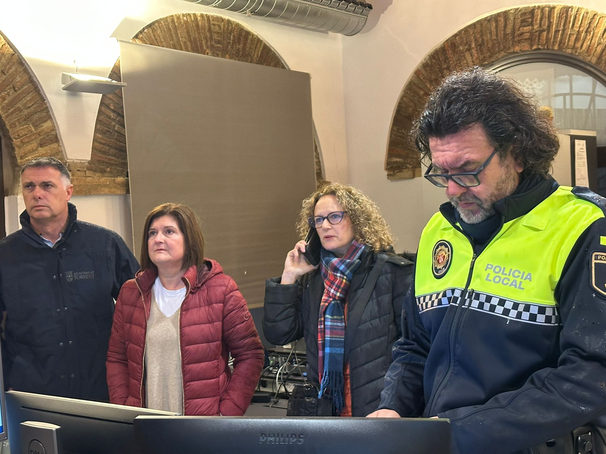 Noche larga en muchas zonas con varios desalojos de vecinos por el nivel del agua. Los vecinos exigen soluciones YA 5 WhatsApp Image 2025 12 28 at 18.10.27