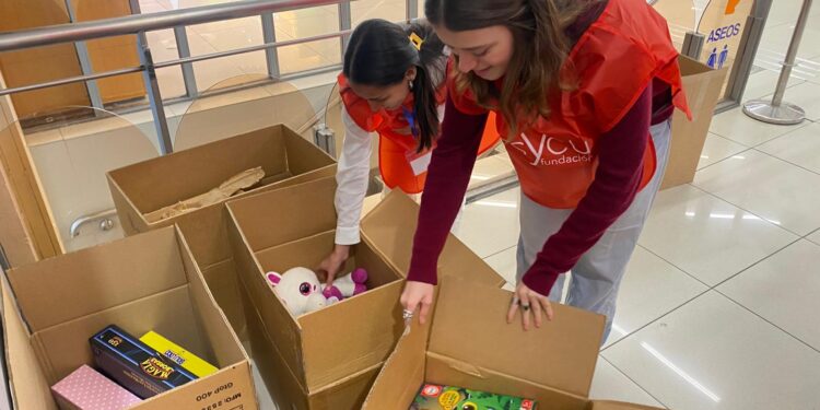 21.000 juguetes recogidos en la campaña benéfica “Métele un gol a la pobreza” realizada en Nuevo Centro