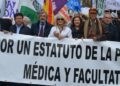 Primera de las 4 jornadas de huelga de médicos que exigen al Ministerio se siente a negociar por el bien de la profesión y los ciudadanos 13 Primera de las 4 jornadas de huelga de médicos que exigen al Ministerio se siente a negociar