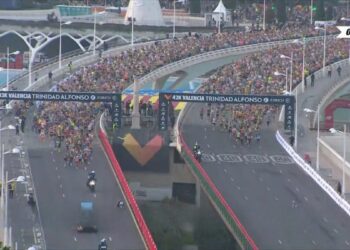 ¿Cuánto dinero cuesta correr la Maratón de Valencia? 13 maraton de valencia coste 1 scaled 1