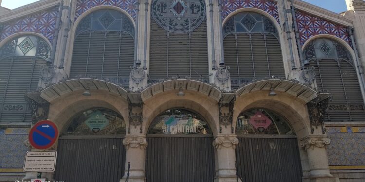 El mayor plan de renovación de mercados: el Central busca solución al calor extremo y Colón arranca obras por tres millones