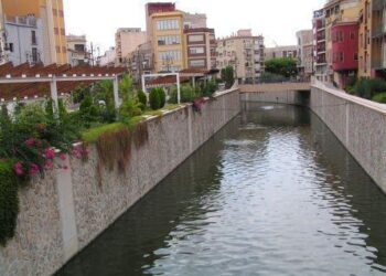 Emergencias activa la alerta hidrológica en el río Segura por un aumento del caudal