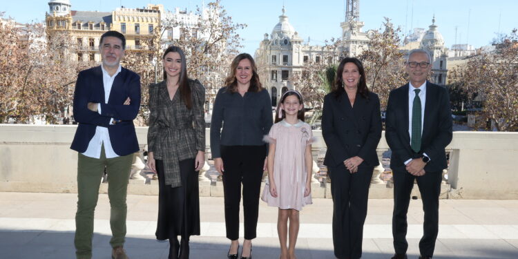 Boro Peiró y Cuchita Lluch mantenedores de las Falleras Mayores de Valencia 2026 en sus Exaltaciones
