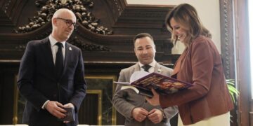 Conflicto en Valencia: El Ayuntamiento prohíbe la jornada de convivencia de la Semana Santa Marinera