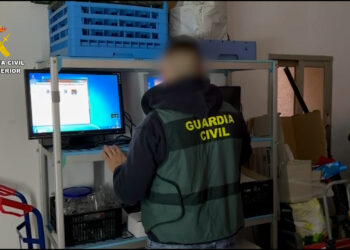 Detenido el responsable de un bar por instalar cámaras ocultas en los aseos