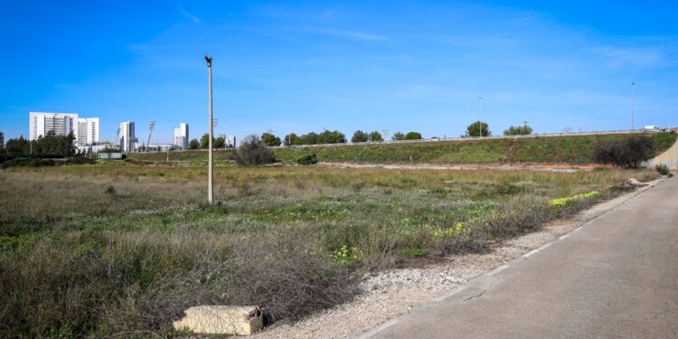 Torrent blinda el Parc Central contra inundaciones con la compra de nuevos terrenos para el tanque de tormentas