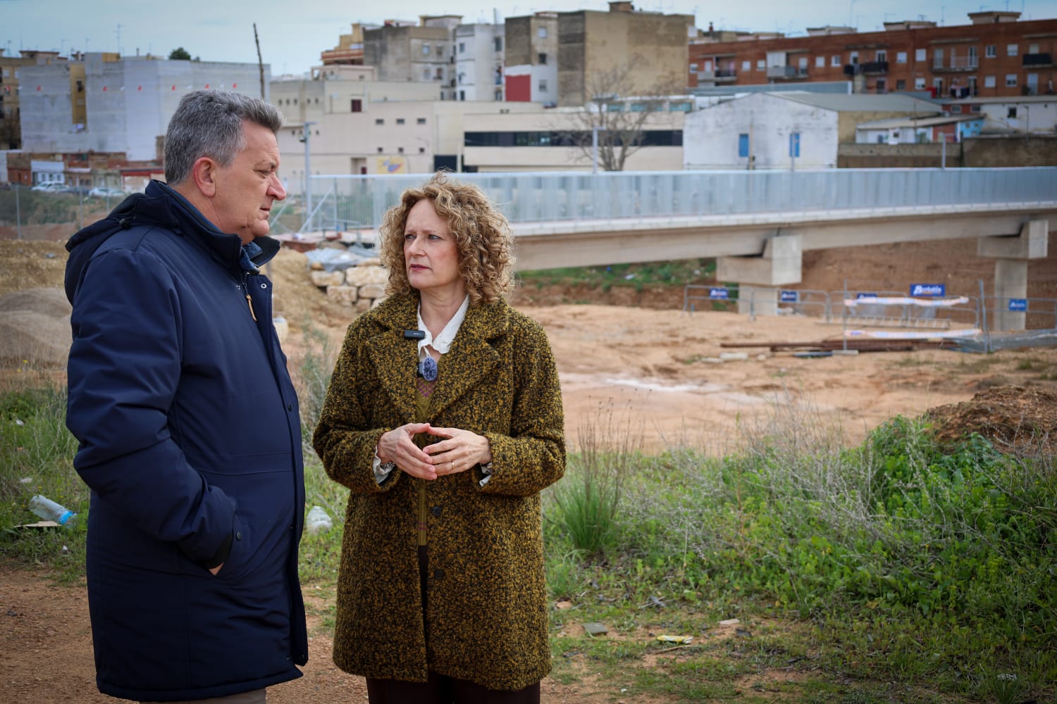 Torrent recupera la normalidad escolar: el 7 de enero entra en servicio la nueva pasarela del CEIP Juan XXIII 3 436