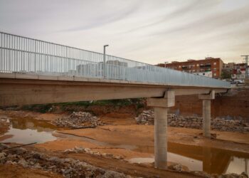 Torrent recupera la normalidad escolar: el 7 de enero entra en servicio la nueva pasarela del CEIP Juan XXIII