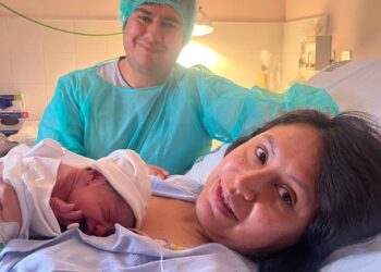 Eleanor Sofía, la primera valenciana de 2026, nace en Castellón seis minutos después de las campanadas