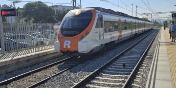 El temporal provoca descarrilamientos y cortes totales en Rodalies de Cataluña