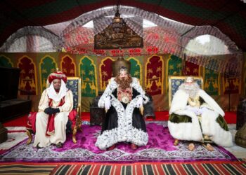 Torrent se rinde a la magia: abre sus puertas el Campamento Real de la Plaza América