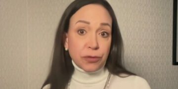 María Corina Machado anuncia el inicio de la "Transición Democrática" y el fin del mandato de Maduro