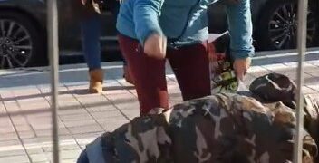 El Circ de Nadal denuncia el acoso a su público por una veintena de animalistas radicales