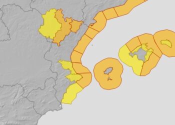La borrasca 'Harry' pone en jaque a la Comunitat Valenciana: alerta naranja por nevadas y temporal marítimo extremo