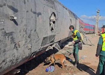 Se eleva a 42 la cifra de fallecidos en Adamuz: la Guardia Civil precinta el "coche 6" del Iryo como pieza clave