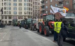 El campo valenciano toma el centro: una tractorada histórica colapsa Valencia en protesta contra el acuerdo con Mercosur