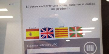 Lo Rat Penat demana a les tendes PEPCO que no discriminen al valencià