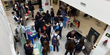 Más de 20 universidades nacionales e internacionales se dan cita en Valencia para orientar el futuro académico de los alumnos