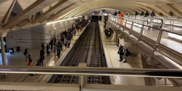 Caos y desinformación en Metrovalencia: una avería técnica bloquea la red en plena hora punta
