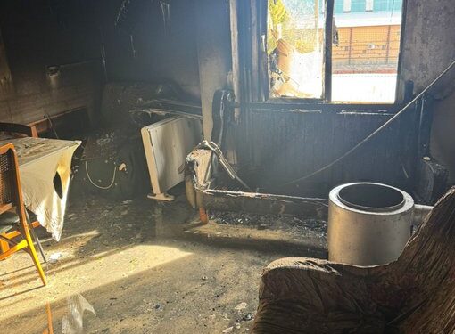 Rescatada una mujer tras un incendio de vivienda en San Antonio de Requena