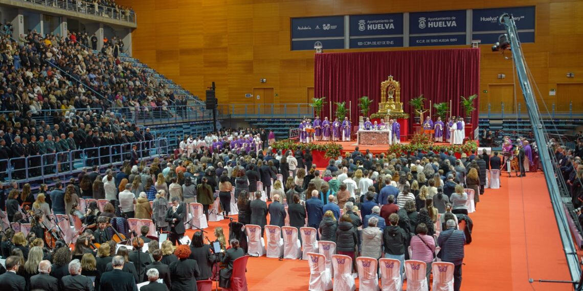 Clamor en Huelva por las víctimas de Adamuz bajo una densa sombra política