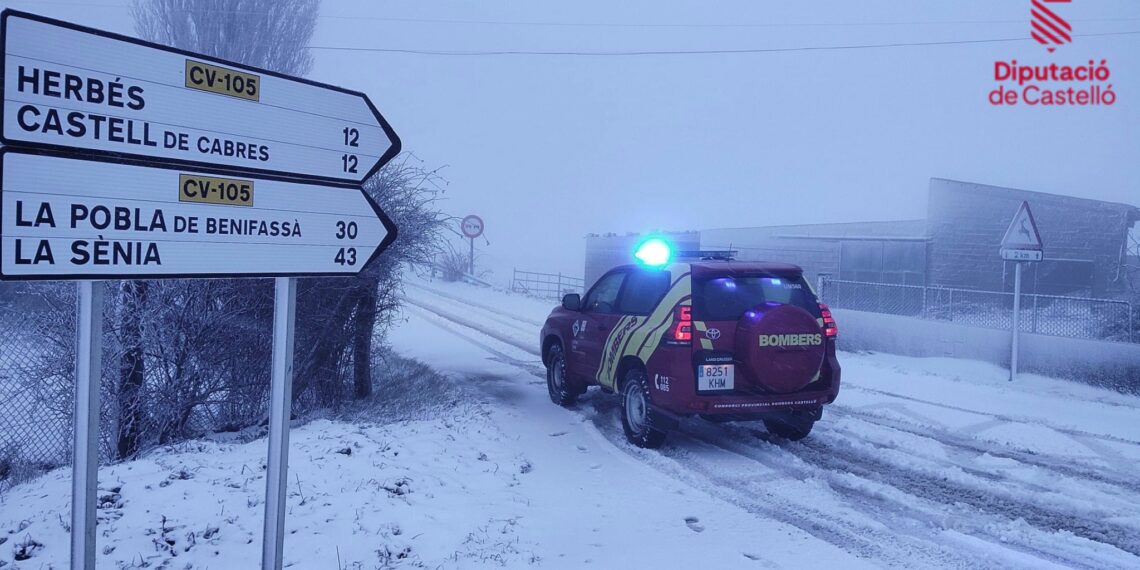 El temporal de nieve activa el Plan de Vialidad Invernal en el interior de Castellón 1 El temporal de nieve activa el Plan de Vialidad Invernal en el interior de Castellón