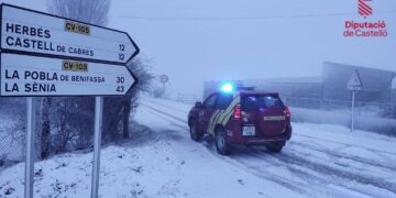 El temporal de nieve activa el Plan de Vialidad Invernal en el interior de Castellón
