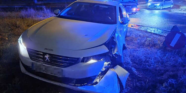 Un aparatoso accidente en la CV-312 de Alboraya termina sin heridos tras un despiste del conductor