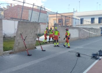 Valencia en alerta máxima: El vendaval colapsa la provincia con rachas de 120 km/h y 190 emergencias en un solo día