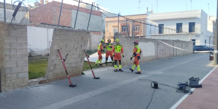 Valencia en alerta máxima: El vendaval colapsa la provincia con rachas de 120 km/h y 190 emergencias en un solo día