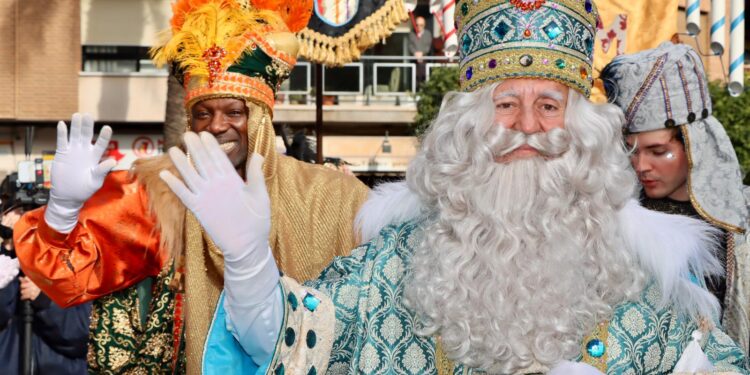 Torrent: una despedida histórica para los Reyes Magos bajo el sol de enero 1 Torrent: una despedida histórica para los Reyes Magos bajo el sol de enero