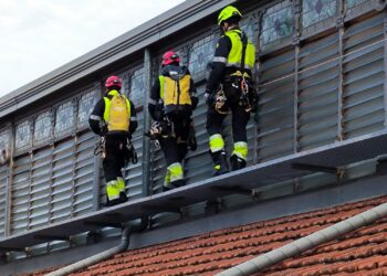 El Ayuntamiento licita la reparación de la cubierta del Mercado Central por 60.500 euros tras las múltiples goteras