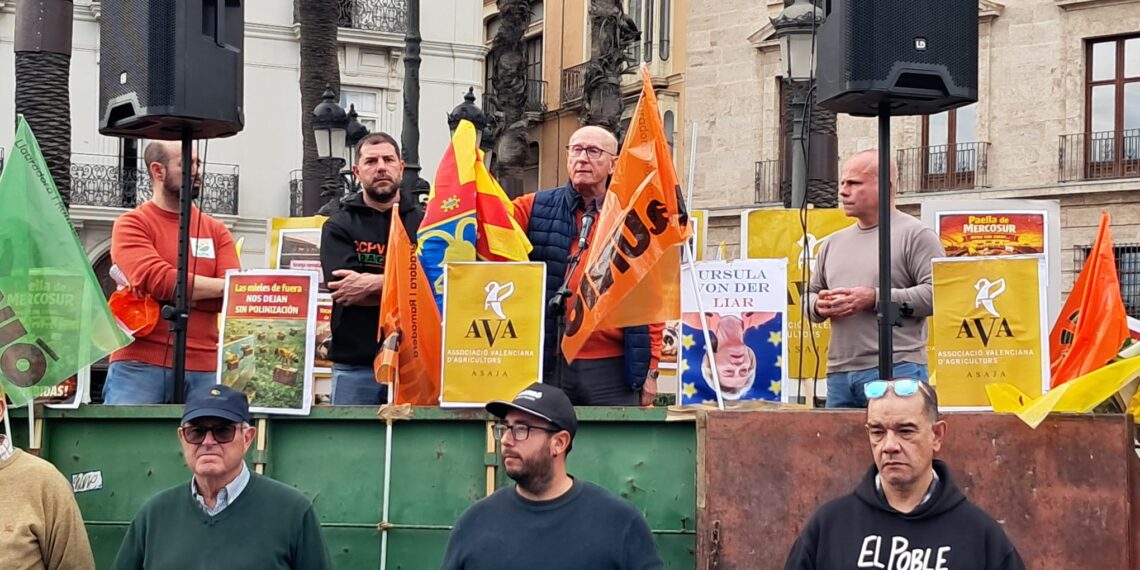 Los agricultores declaran la guerra a Von der Leyen y a las autoridades españolas que les han traicionado