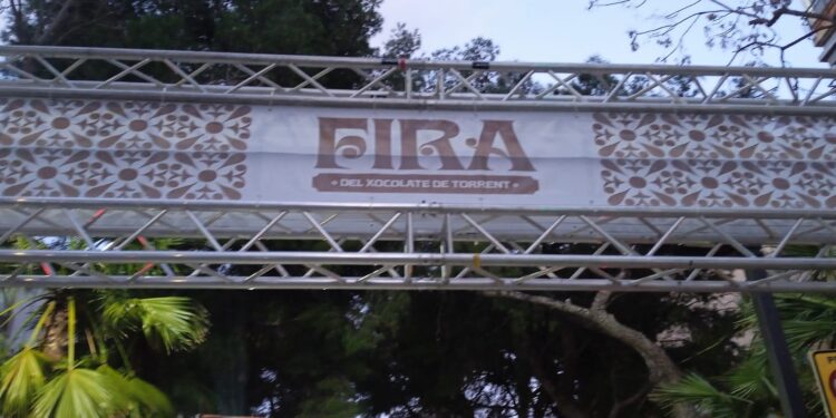 Torrent se consagra como la capital del cacao: Éxito rotundo en la apertura de la III Feria del Chocolate