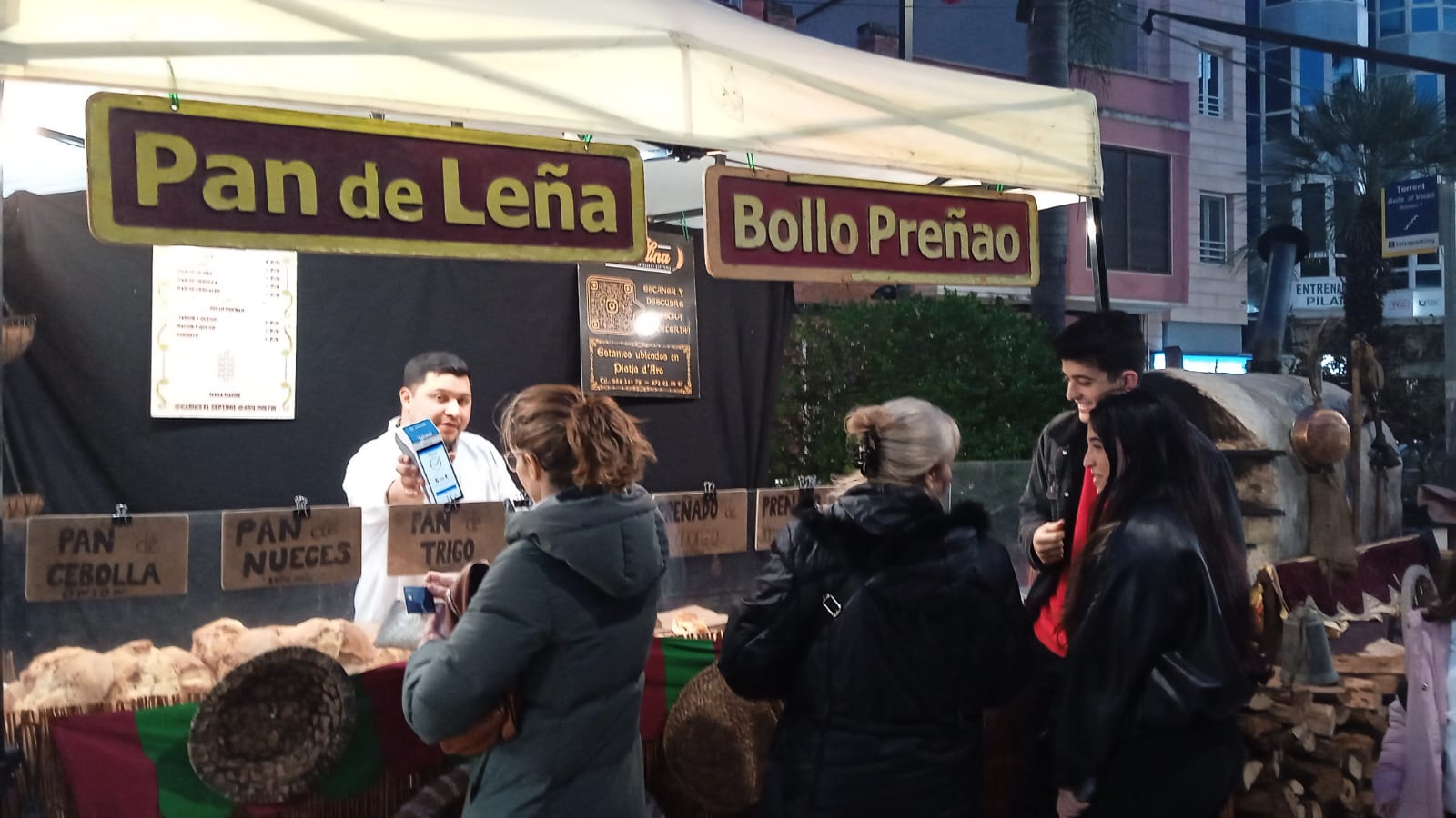 Torrent se consagra como la capital del cacao: Éxito rotundo en la apertura de la III Feria del Chocolate 17 WhatsApp Image 2026 01 30 at 18.35.46